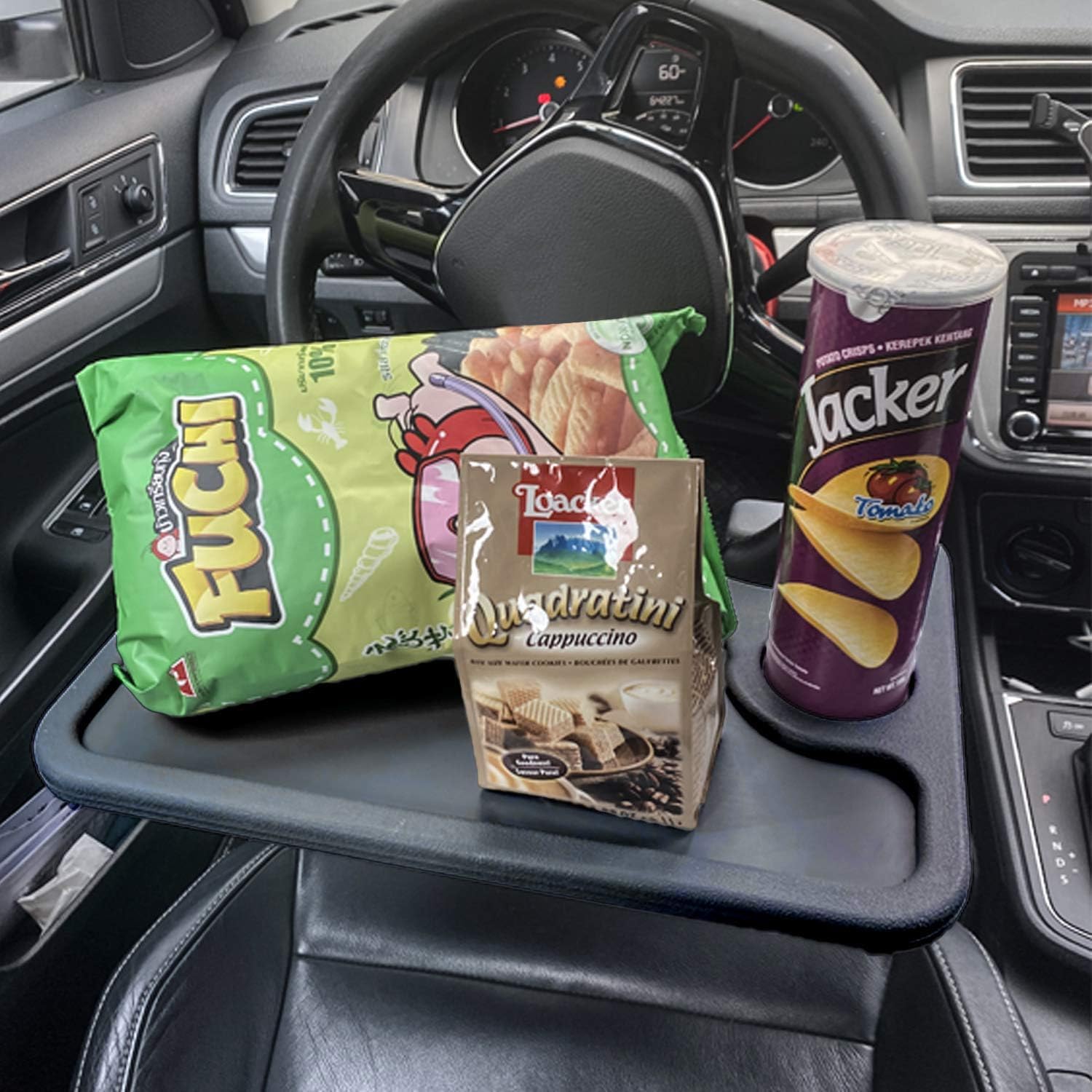 Multifunctional steering wheel dining table